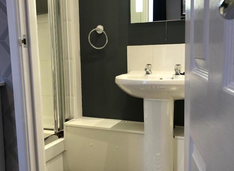 חדר משפחתי דלוקס, Parkroyal Blackpool