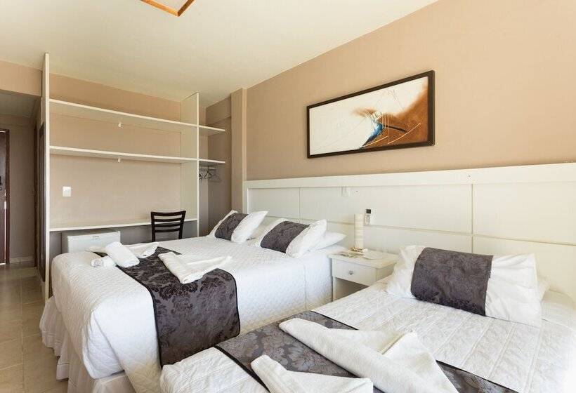 标准三人间, Pousada Iande