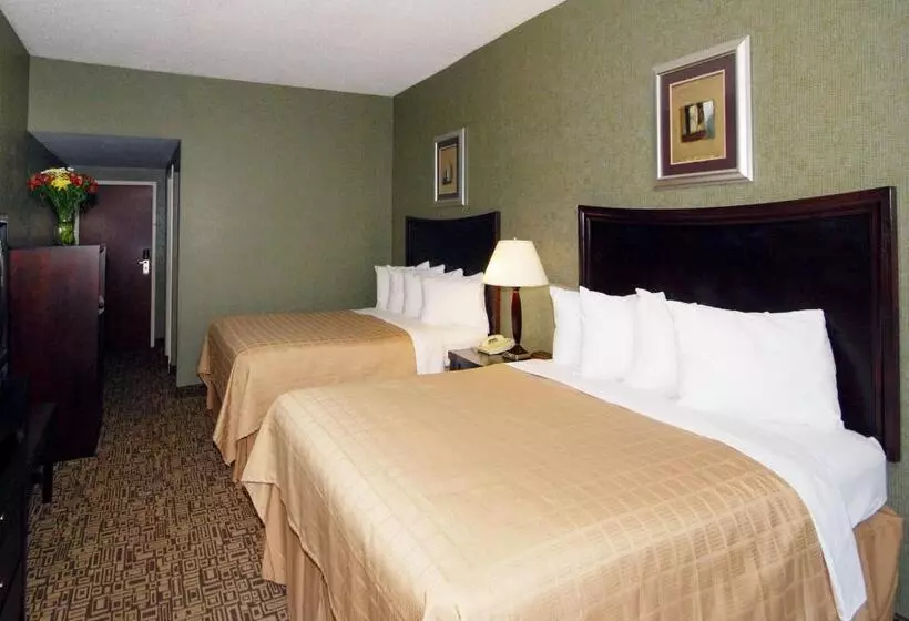 2ダブルベッドのスタンダードルーム, Quality Inn Troutville Roanoke North