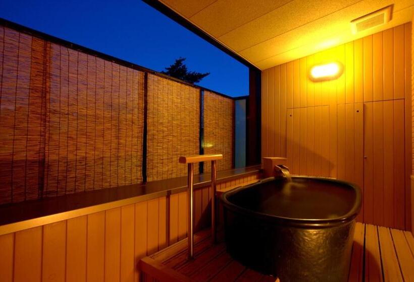 غرفة قياسية, Sakurai