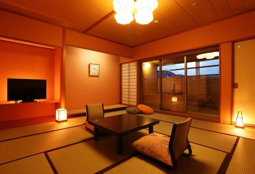 غرفة قياسية, Sakurai