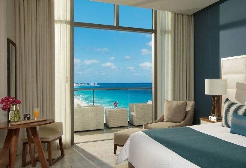 חדר דחוקס עם מיטת קינג, Secrets The Vine Cancun   All Inclusive Adults Only