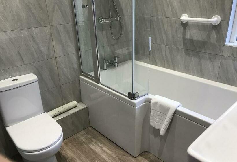 غرفة قياسية, The Bowden Lodge