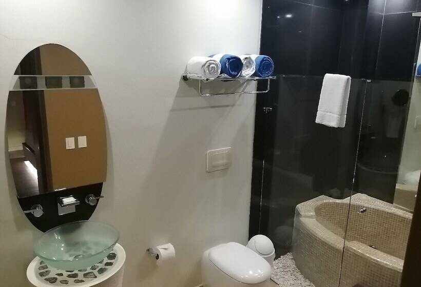 חדר סטנדרט, The Jonathon Boutique