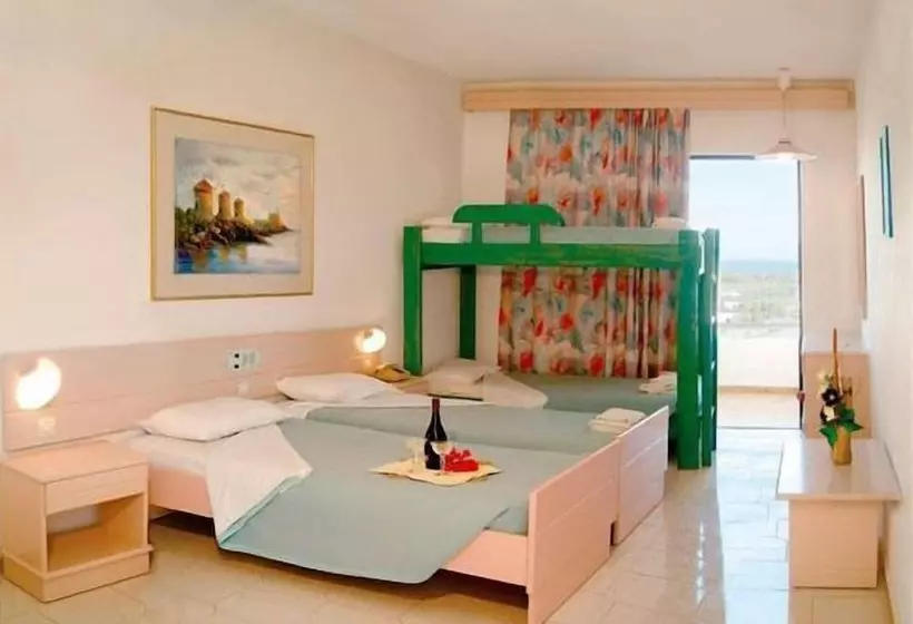 Standard Triple Room Sea View