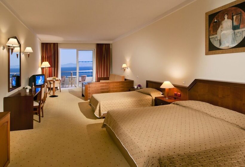 Полулюкс Боковой Вид на Море, Kipriotis Panorama Hotel & Suites