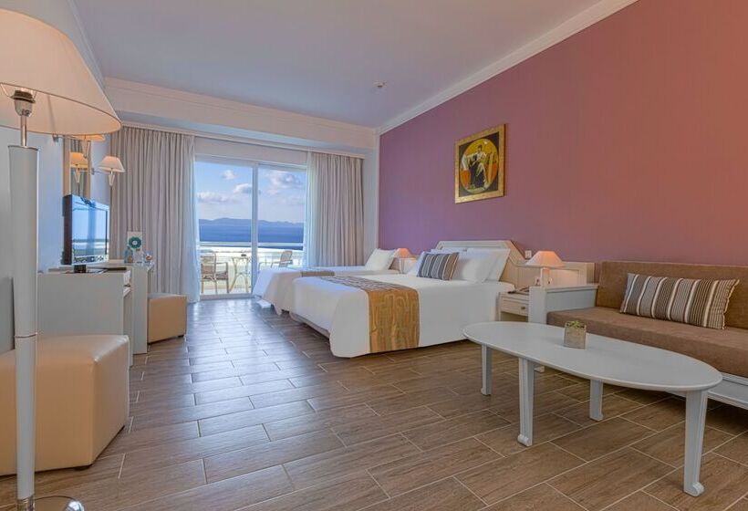 جناح سوبيريور مطل علي البحر, Kipriotis Panorama Hotel & Suites