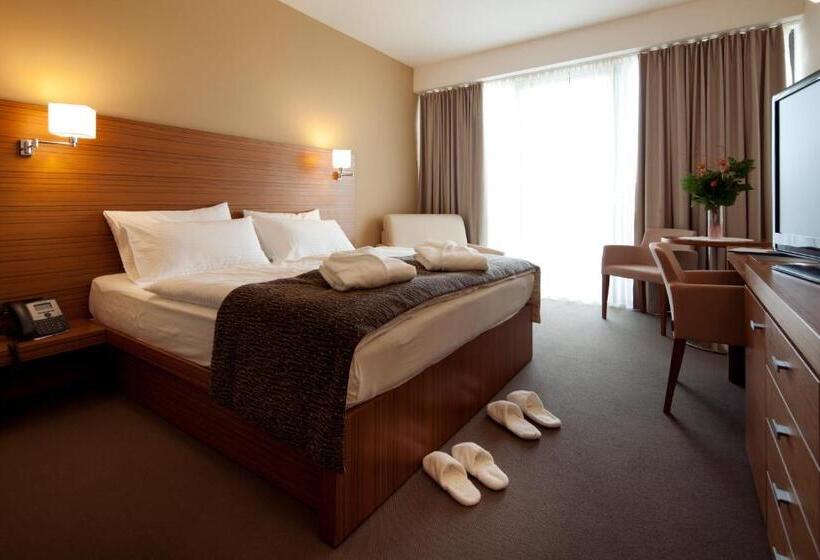 اتاق لوکس با بالکن, Bohinj Eco