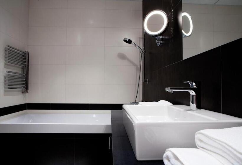 اتاق خانوادگی, Bohinj Eco