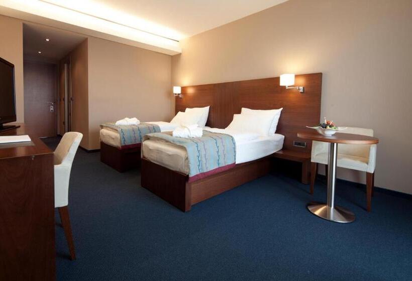 اتاق لوکس با بالکن, Bohinj Eco