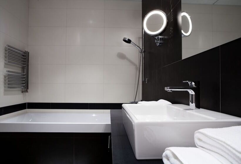 اتاق خانوادگی, Bohinj Eco