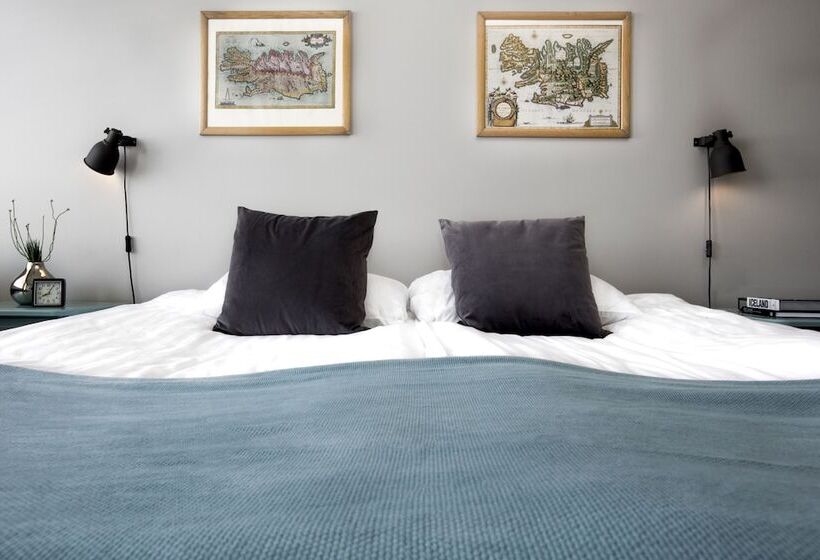 استودیوی استاندارد, Máni Apartments