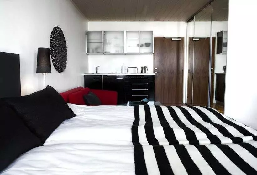 استودیوی استاندارد, Máni Apartments