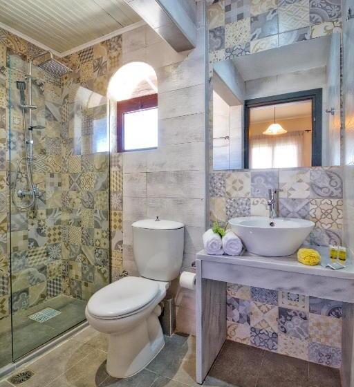 스탠다드 트리플 룸 풀장 전망, Two Brothers Studios & Apts