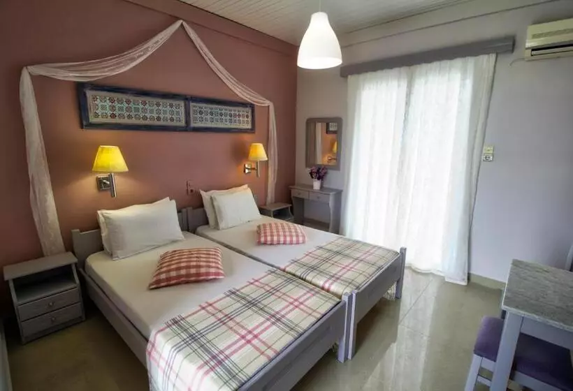 اتاق استاندارد با بالکن, Two Brothers Studios & Apts