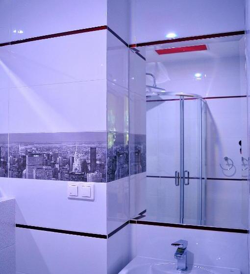 デラックスルーム, 3 City Hostel