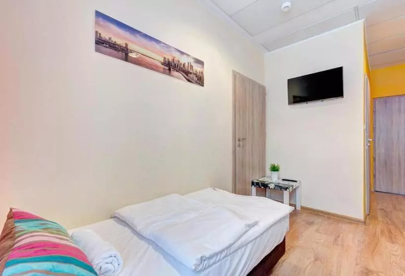 اتاق لوکس, 3 City Hostel
