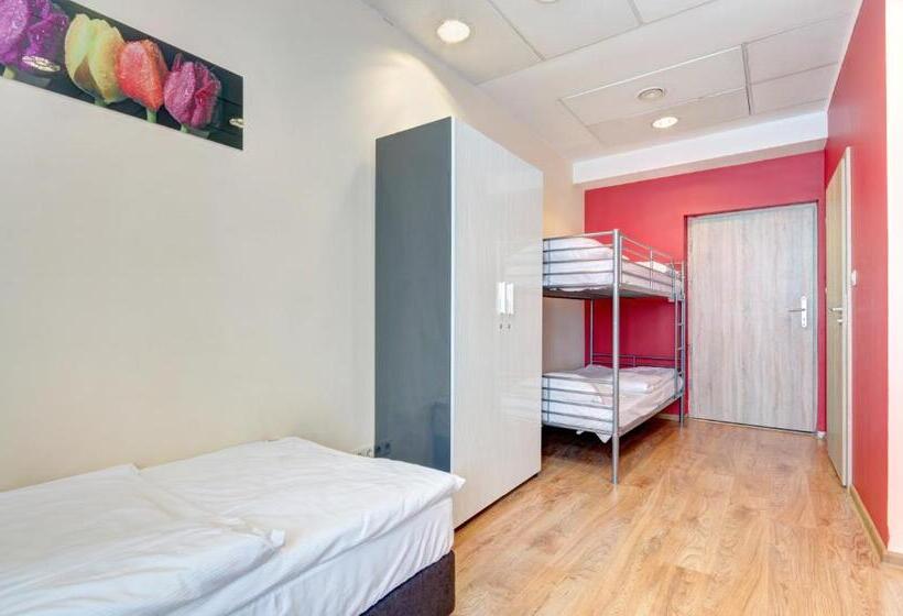 デラックスの4人部屋, 3 City Hostel