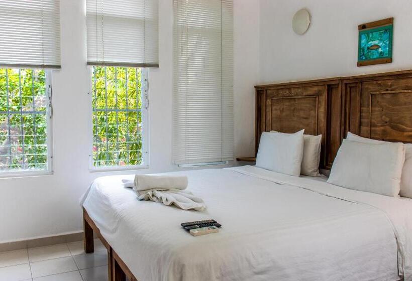 标准工作室, Apart Hotel Casaejido