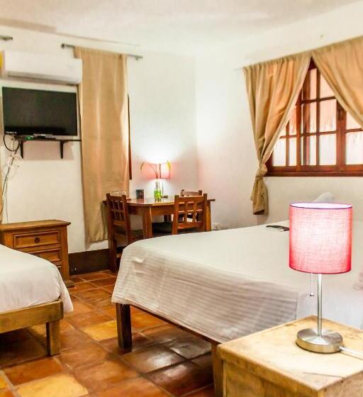 Economy Triple Room, Apart Hotel Casaejido
