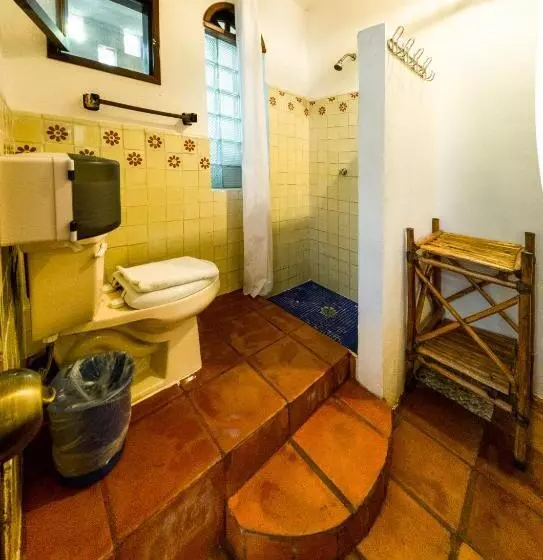 Economy Quadruple Room, Apart Hotel Casaejido