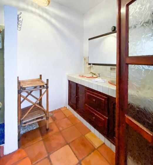 经济四人房间, Apart Hotel Casaejido