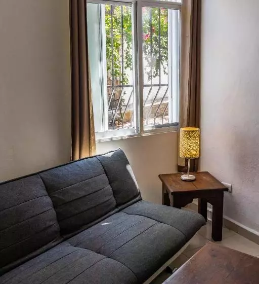 Perhehuone, Apart Hotel Casaejido