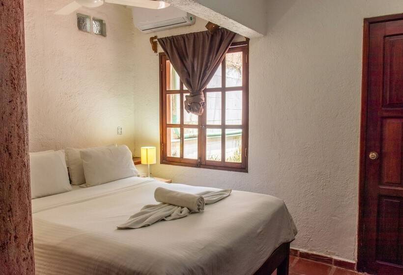 经济房, Apart Hotel Casaejido