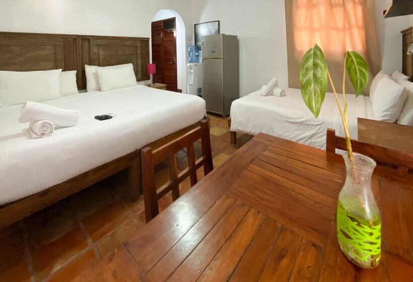 经济房, Apart Hotel Casaejido