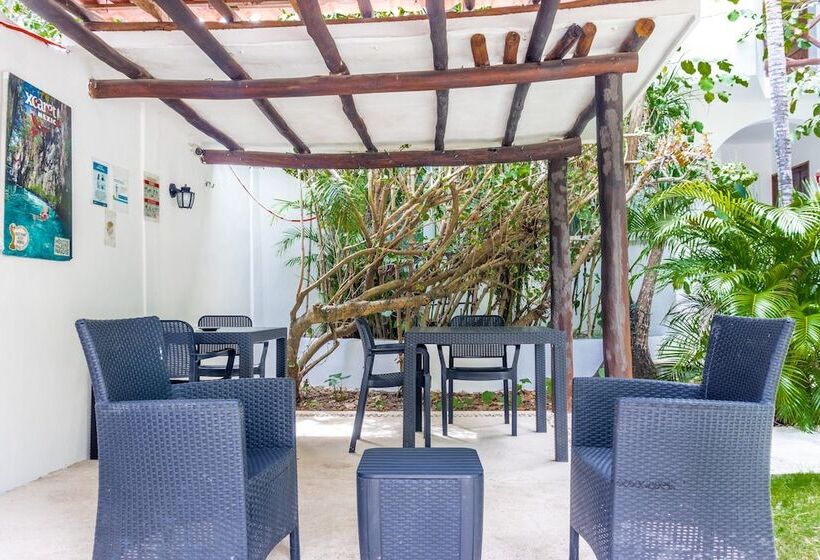 标准工作室, Apart Hotel Casaejido