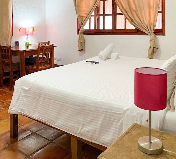 经济房, Apart Hotel Casaejido