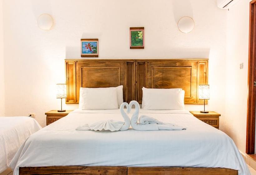 标准工作室, Apart Hotel Casaejido