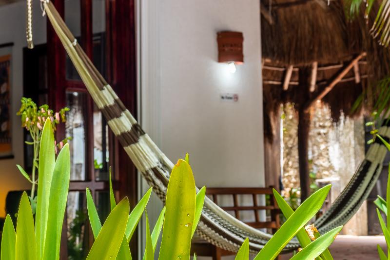 经济房, Apart Hotel Casaejido