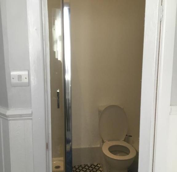 غرفة عائلية, Cara Guesthouse