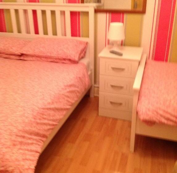 ファミリールーム, Fairhaven Hotel On Woodfield Road