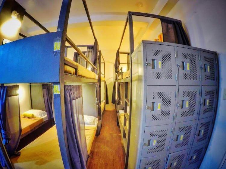 تختخواب در اتاق مشترک, Frachette S Bed & Breakfast