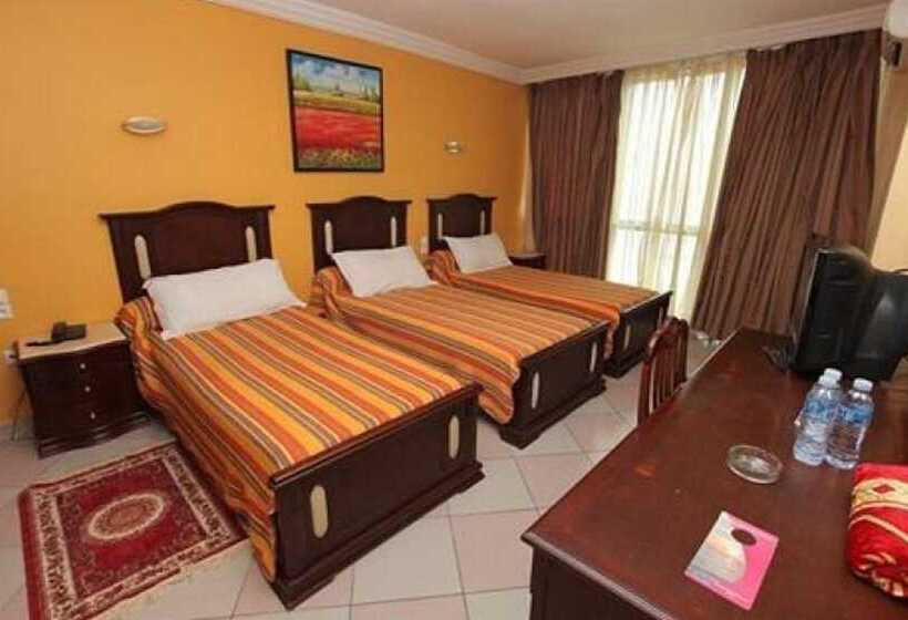 اتاق استاندارد سه نفره, Abbasides Palace