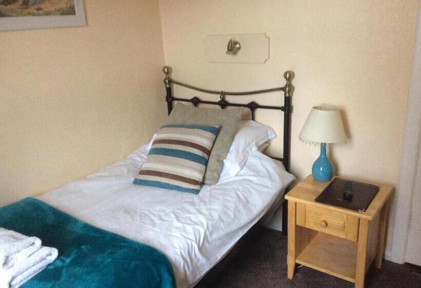 غرفة قياسية فردية, An Caislean Guest House