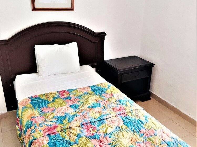 غرفة قياسية, El Cid