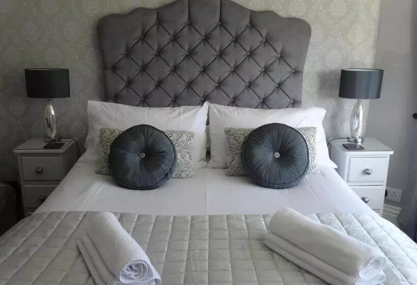 スーペリアールーム, Elmswood Guest House