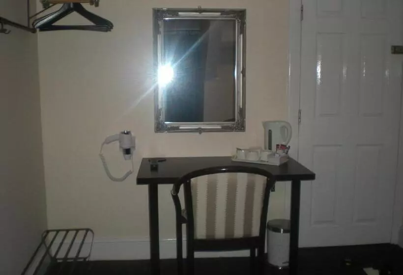 ファミリールーム, Elmswood Guest House