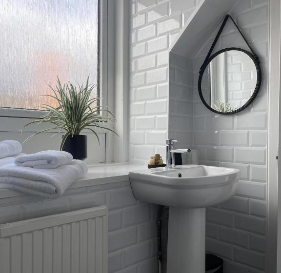 Номер Стандарт, The Glendevon