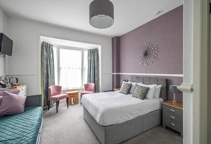 غرفة عائلية, Gresham Guest House