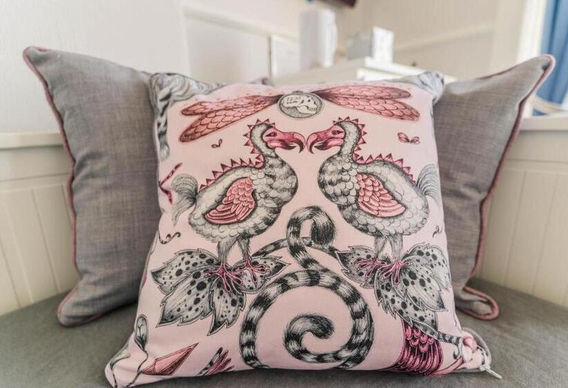 غرفة عائلية مطلّة علي البحر, Gresham Guest House