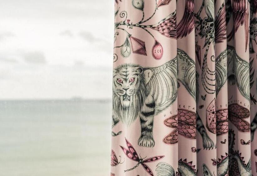 غرفة عائلية مطلّة علي البحر, Gresham Guest House