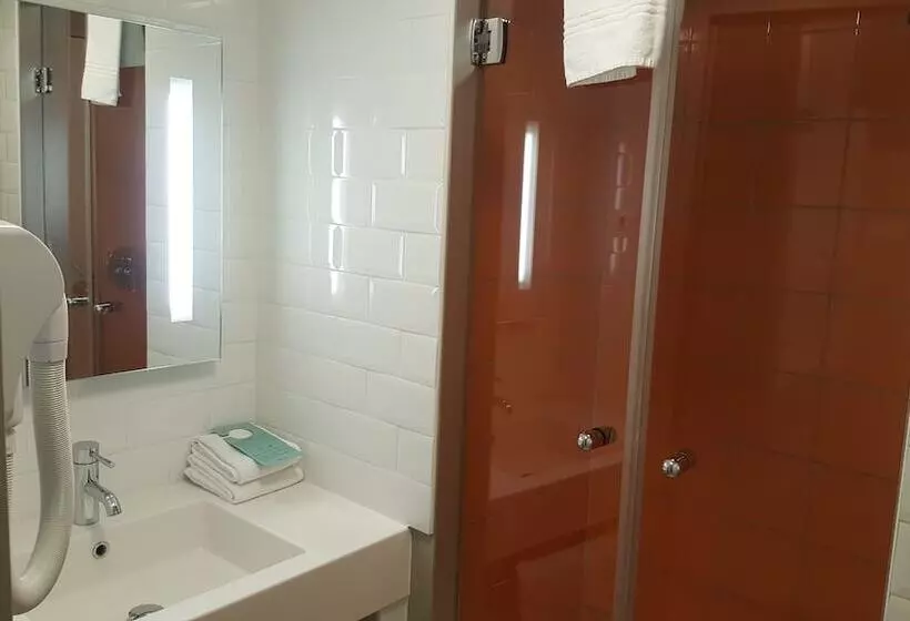 اتاق استاندارد, Ibis Styles Nimes Gare Centre