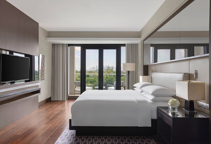 سوییت اجرایی, Manila Marriott