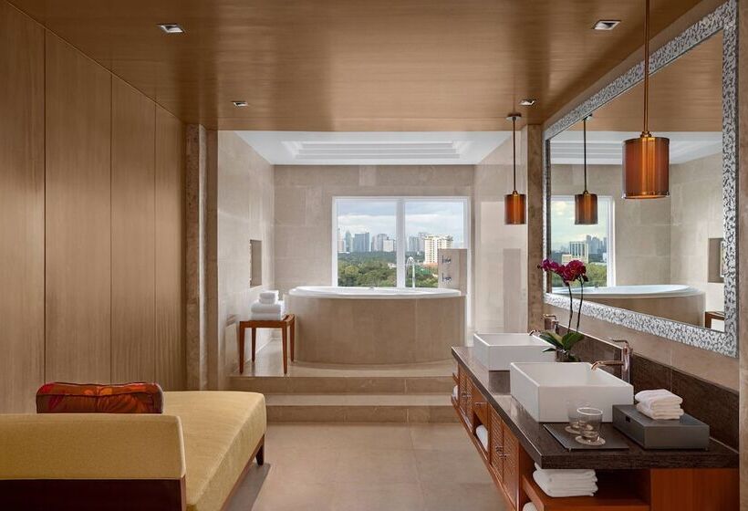 سوییت اجرایی, Manila Marriott