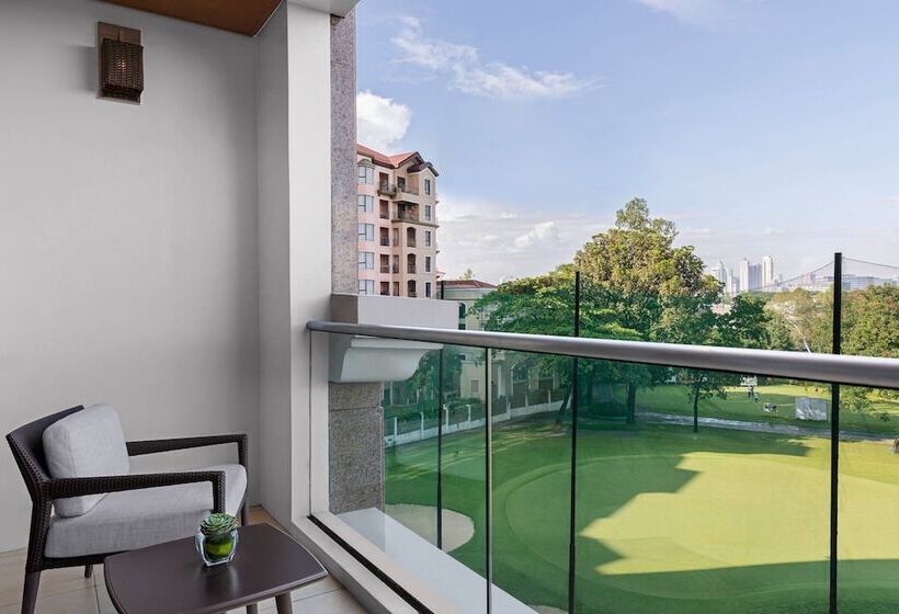 سوییت اجرایی, Manila Marriott