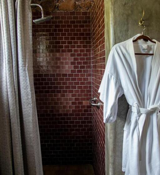 身障者適用スタンダードルーム, Nirvana Restaurant & Retreat